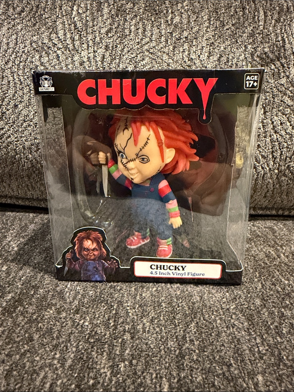 Chucky & Tiffany 4.5-Inch Vinyl Figures - Picture 2 of 9